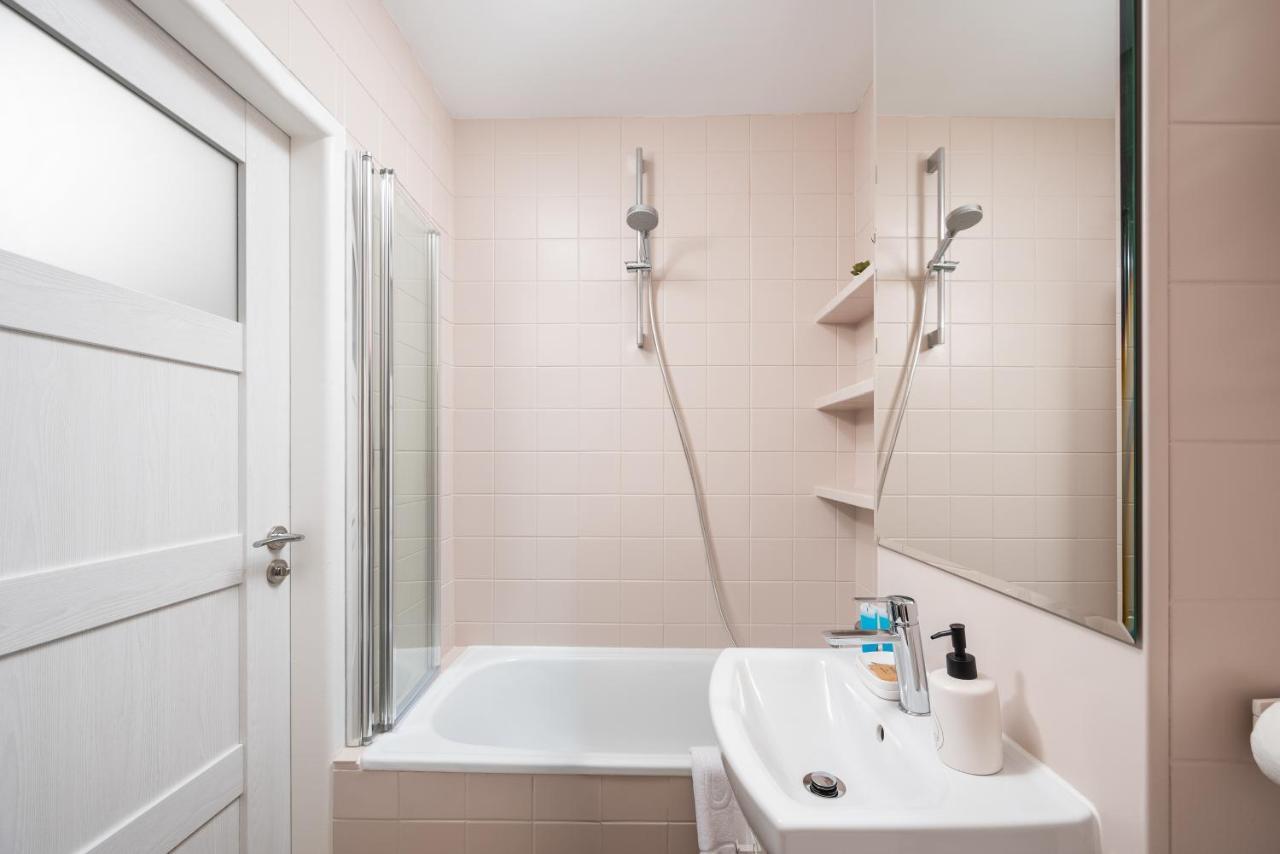 9Th Floor City View Apartment Varsovie Extérieur photo